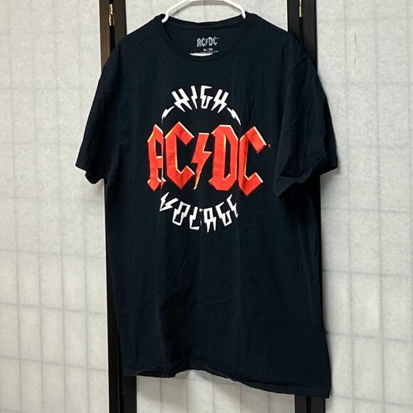 AC/DC High Voltage Graphic Band Tee Shirt Black Short Sleeve Rock Concert Top XL - Picture 4 of 11